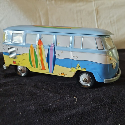 Volkswagen combi en métal - combi,