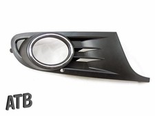 Pare-Chocs Grille Droite Bande