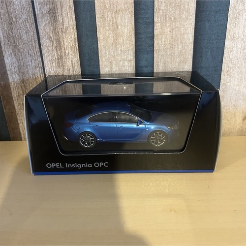 Schuco opel insignia opc 2009 - schuco,