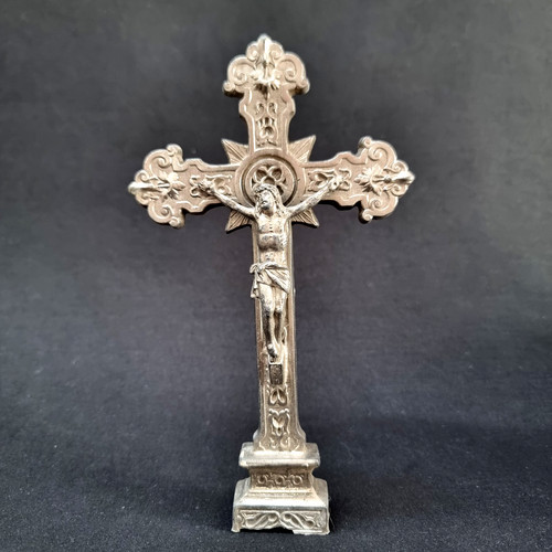 Crucifix ancien métal - ancien,