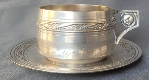 Ancienne tasse sous - tasse, sous-tasse