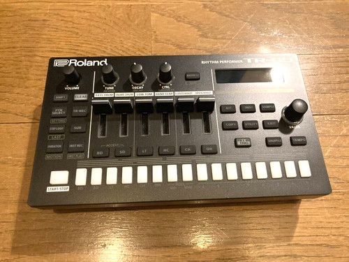 Roland track compact - tr-6s,