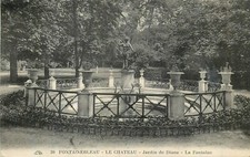 77 FONTAINEBLEAU CHATEAU