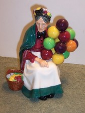 Royal Doulton The Old Balloon Seller HN1315 England 7.5"