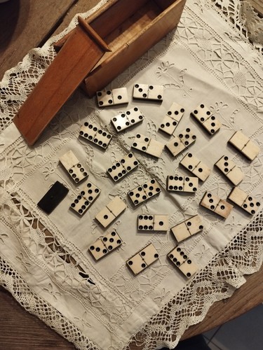 Jeu dominos ancien et - jeu,