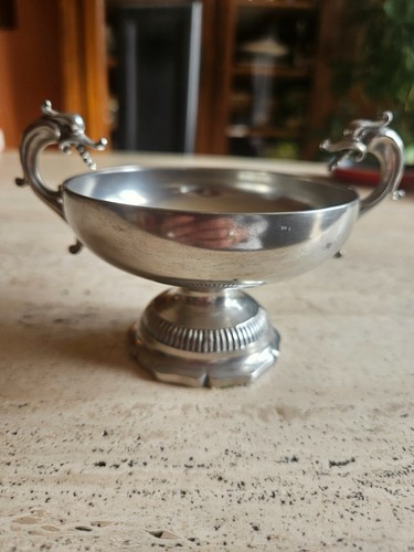 Coupe étain sur pied avec - coupe,