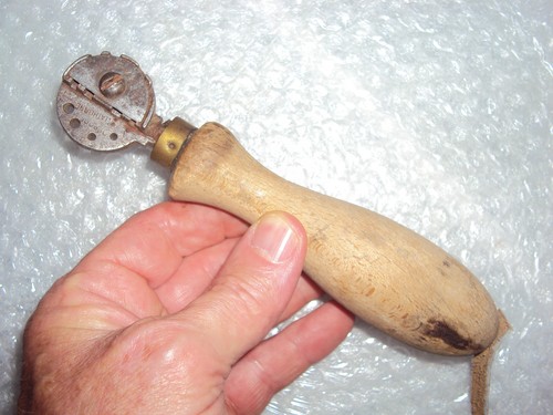 Rare outil ancien - rare, lacet