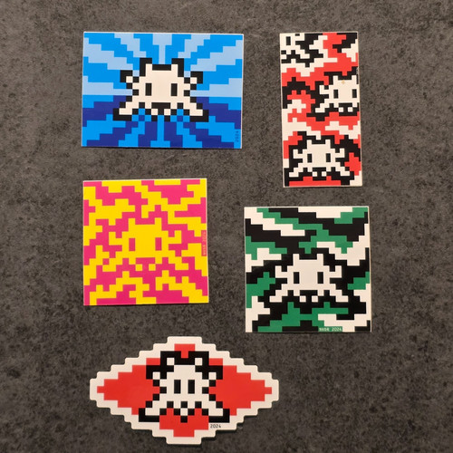 Invader stickers space - stickers, station