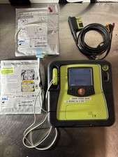 Défibrillateur ZOLL AED PRO