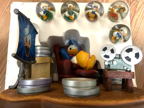 Boule neige disney donald - à,