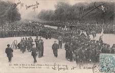 75 PARIS KING QUEEN OF ITALY 1903 TROOP MAKING HEDGE - 81194