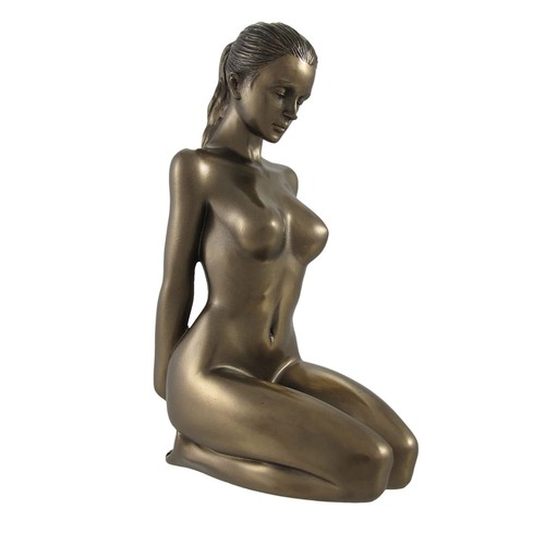 Inch nude female - us,