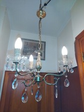  LUSTRE EN BRONZE  DORE À PAMPILLES CRISTAL TRES BON ETAT. 3 LUMIERES