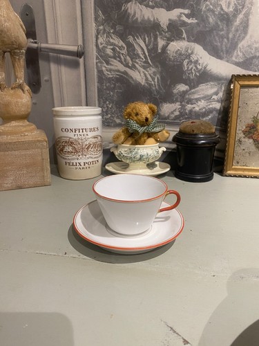 Jolie tasse porcelaine - jolie, en