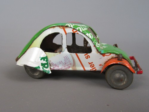 D704 jouet canettes recyclées - jouet,