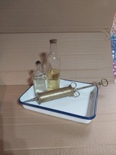 Hopital Pharmacie objets médicaux Seringue   Flacons Plateau Émaillé Medecine 