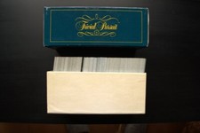 BOITE de 500 cartes questions / réponses du JEU TRIVIAL PURSUIT édition GENUS