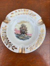 Cendrier en porcelaine de