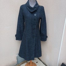 manteau  DESIGUAL taille 40(