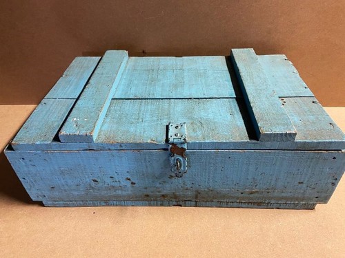 Ancienne caisse militaire - ancienne,
