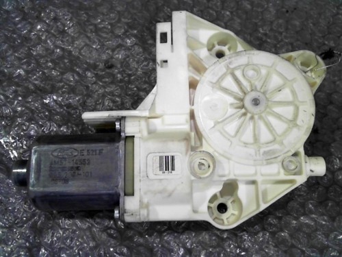 Moteur leve vitre avant - , droit