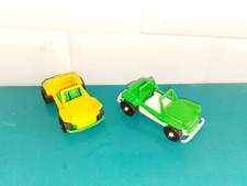 1808244 Voiture en plastique