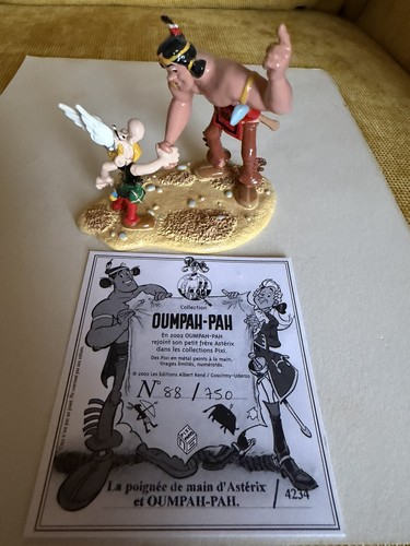 Pixi oumpah pah serrant la - pixi,
