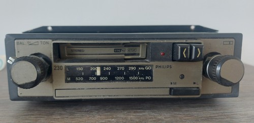 Ancien autoradio cassette