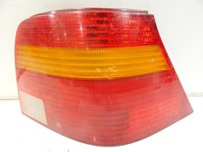 Feu arriere principal droit