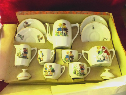 Jouet ancien coffret - , dinette