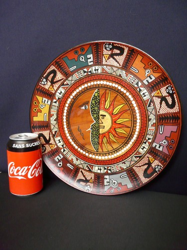 Belle assiette très - , colorée