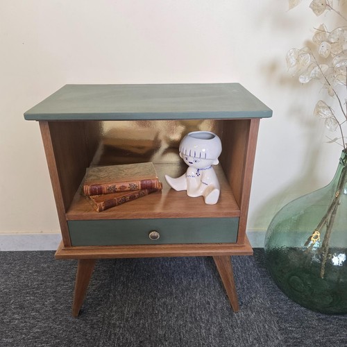 Chevet vintage rénové - , en