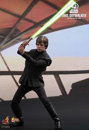 Luke skywalker figure - luke,