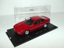 BMW 850 i Rouge UNIVERSAL