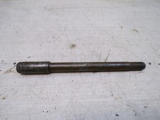 axe de roue avant yamaha 600