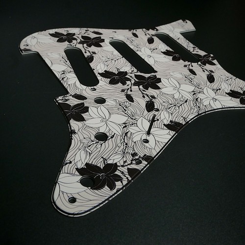 Pickguard fender strat - pickguard,