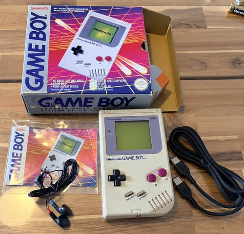 Nintendo game boy console - nintendo,