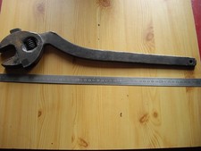 CLE    A MOLETTE  ANCIENNE