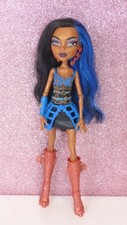 2011 MONSTER HIGH ROBECCA STEAM BASIC FIRST WAVE MATTEL DOLL
