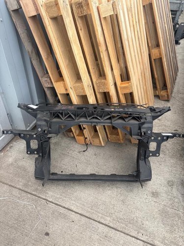 Face avant seat - seat, 1