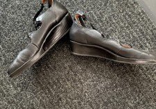 L’AMOUR DES PIEDS!!! Chic stylish comfortable!