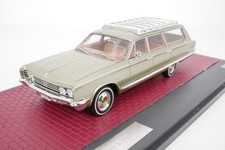 Chrysler Town & Country wagon