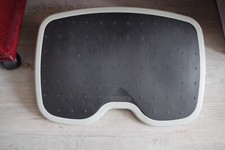 Bureau Repose-pieds inclinaison et hauteur  réglables Marque  Kensington gris