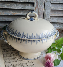 ANCIENNE SOUPIERE TERRE DE FER