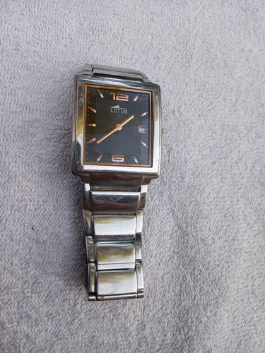 Montre lotus plate vintage - lotus,