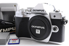 Appareil photo sans miroir Olympus OM-D E-M10 Mark III avec carte SD...