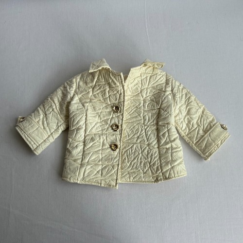 Vest tenue dans le - la, "dans
