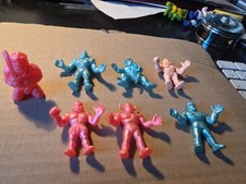 figurines Mego en metal -