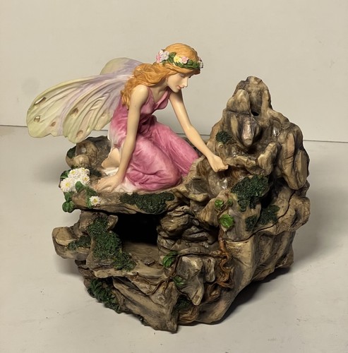 Fontaine figurine fée - fontaine,
