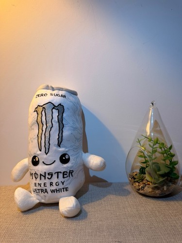 Peluche monster energy
